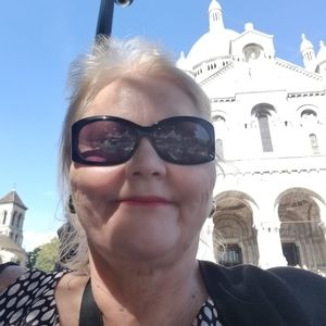 Meet your Posher, Cheri